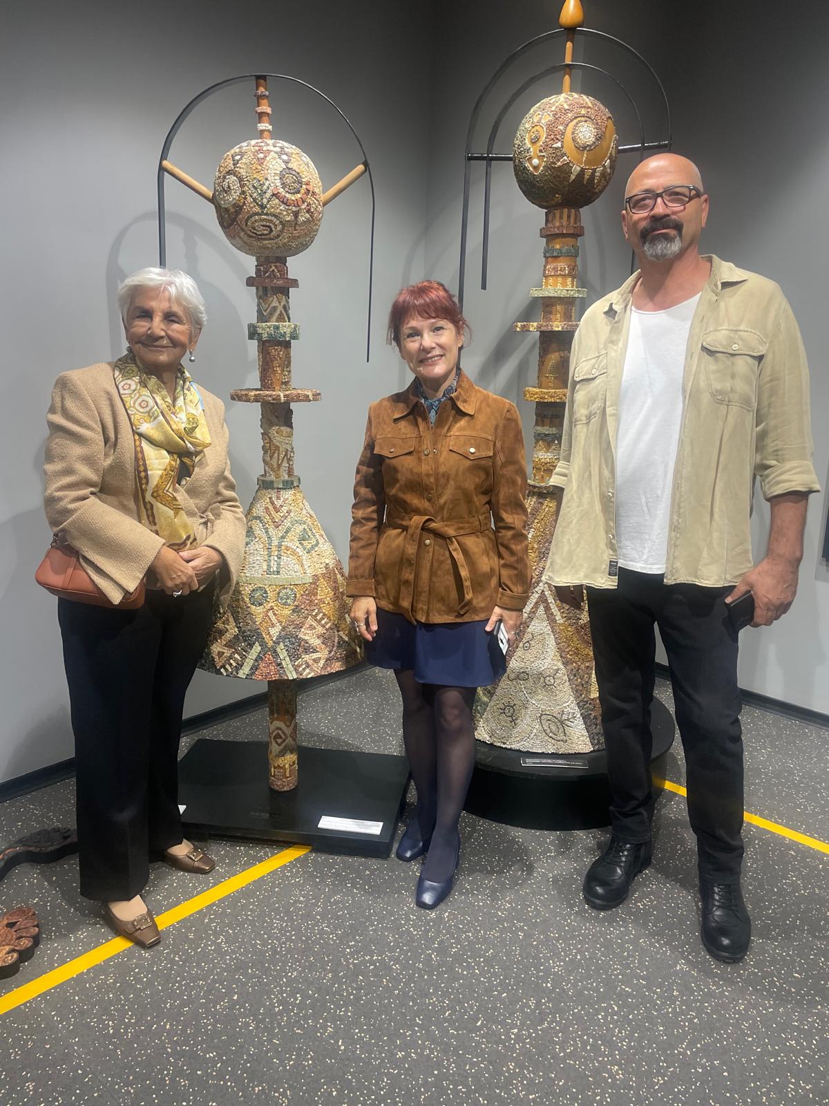 Necla Orhan, Hülya Vurnal İkizler ve Mehmet Balcı