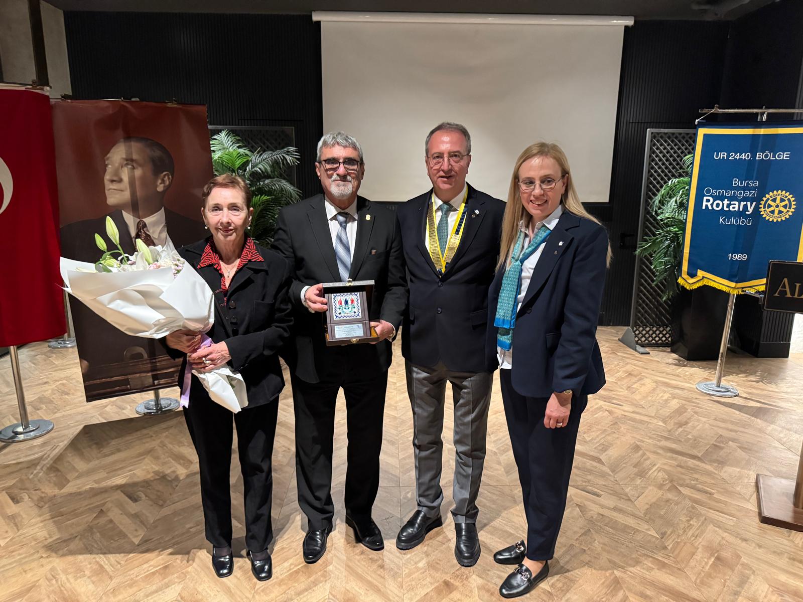 Bursa Osmangazi Rotary Meslek Ödülü. 19.Mayıs.2026. Başkan Tamer Esigül ve eşi ile.